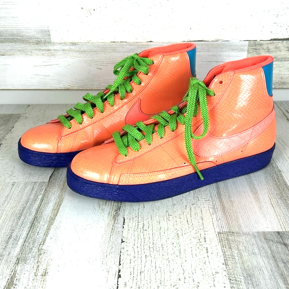 Nike Mens 9.5 Blazer Mid Supreme Cassette Playa High Top Sneakers